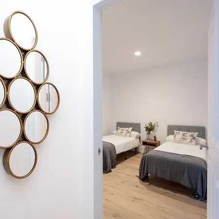 Luxury Gran Via Apartment *
